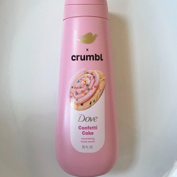 New! Bundle of 3 Dove x Crumbl set body scrub confetti lemon strawberry cake - Picture 3 of 5